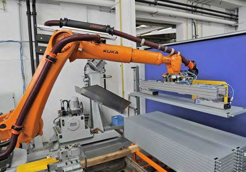 库卡机器人KR20-3 机械臂 机床上下料 抓取 码垛 锻造 六轴 自动焊接机器人 工业机器人图片_高清图_细节图